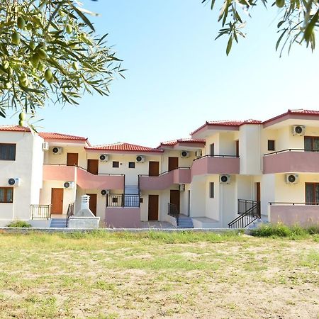 Skentos Apartments Sea View Polychrono Bagian luar foto