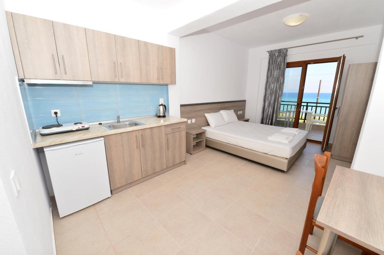 Skentos Apartments Sea View Polychrono Bagian luar foto